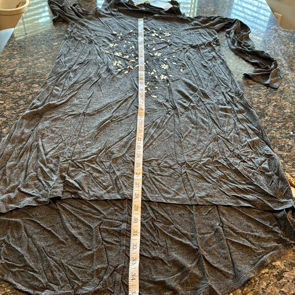 Bear Dance Heat gold flower cold shoulder tunic NWT L - Picture 11 of 12